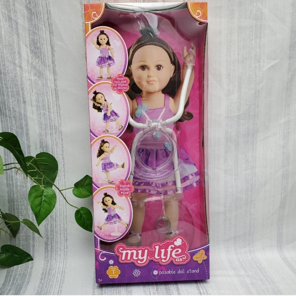 Posable Doll Stand